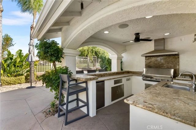 22883 Calcutta Drive, Canyon Lake, CA 92587