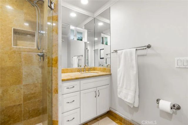 22883 Calcutta Drive, Canyon Lake, CA 92587