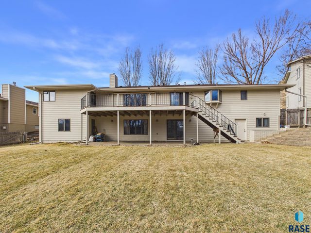 2408 E Stanton Dr Drive, Sioux Falls, SD 57103