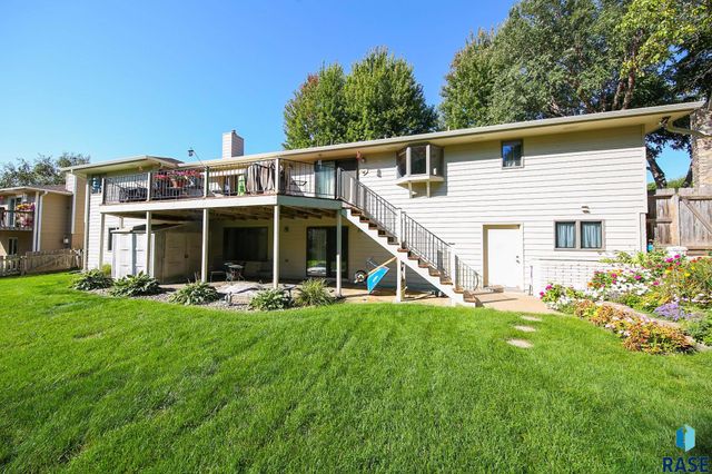 2408 E Stanton Dr Drive, Sioux Falls, SD 57103