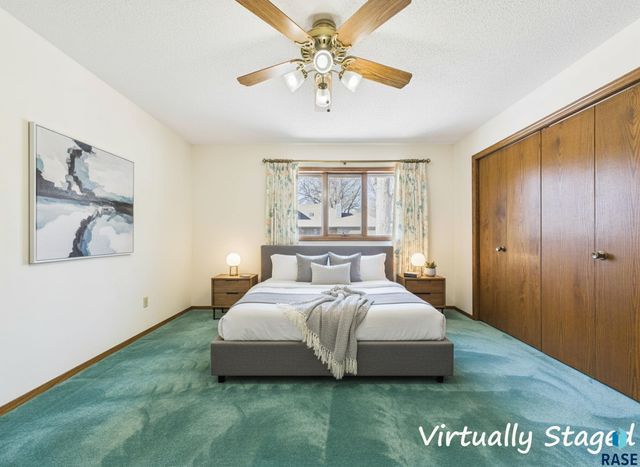 2408 E Stanton Dr Drive, Sioux Falls, SD 57103