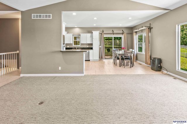 1402 Elm Creek Road, Plattsmouth, NE 68048