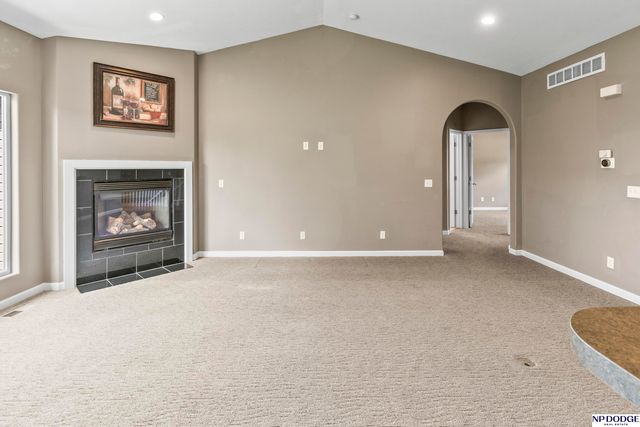 1402 Elm Creek Road, Plattsmouth, NE 68048