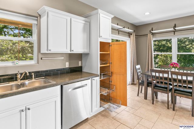 1402 Elm Creek Road, Plattsmouth, NE 68048