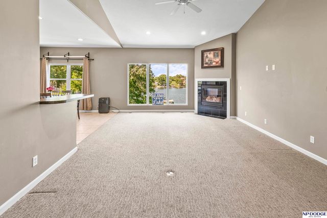 1402 Elm Creek Road, Plattsmouth, NE 68048