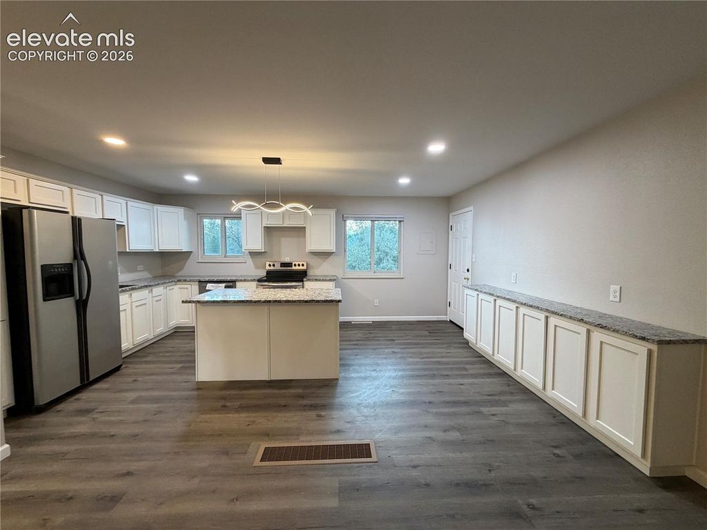 1129 Stanton Street, Colorado Springs, CO 80907 — photo 4