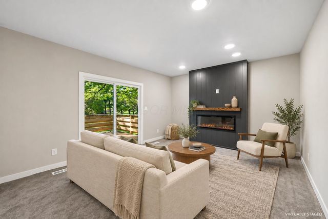 957 Old Farm Road, Columbus, OH 43213