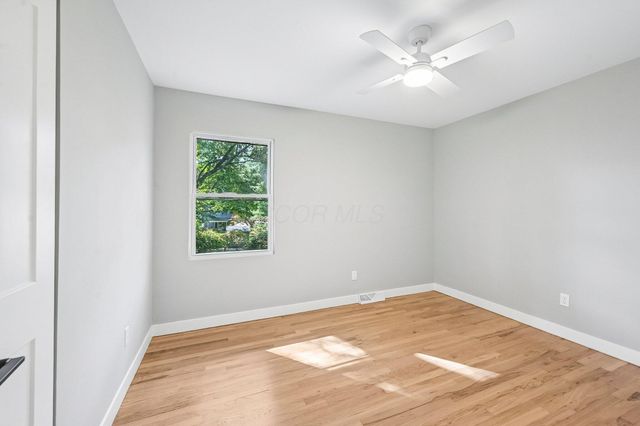 957 Old Farm Road, Columbus, OH 43213