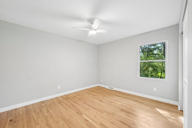957 Old Farm Road, Columbus, OH 43213