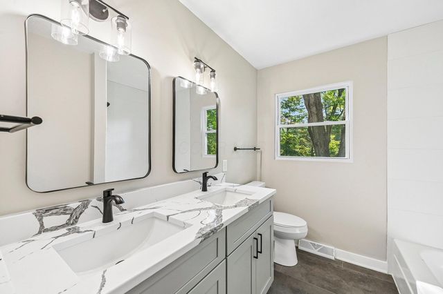 957 Old Farm Road, Columbus, OH 43213