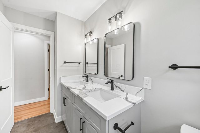 957 Old Farm Road, Columbus, OH 43213