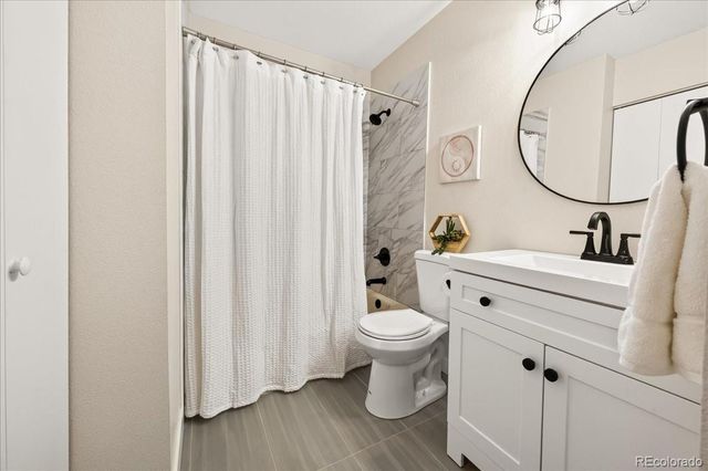 8335 Fairmount Drive 7-205, Denver, CO 80247