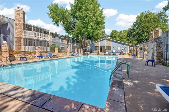 8335 Fairmount Drive 7-205, Denver, CO 80247