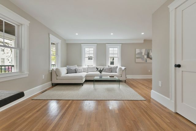 343 Huntington Ave, Boston, MA 02136