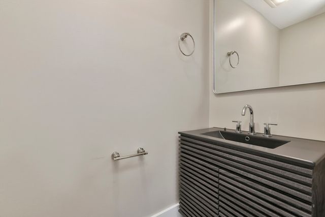 343 Huntington Ave, Boston, MA 02136