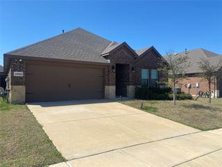 4005 Waterford Drive, Forney, TX 75126