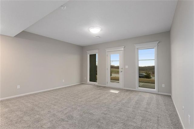 11128 N Bristol Avenue, Kansas City, MO 64156