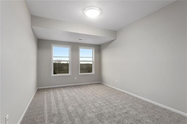 11128 N Bristol Avenue, Kansas City, MO 64156