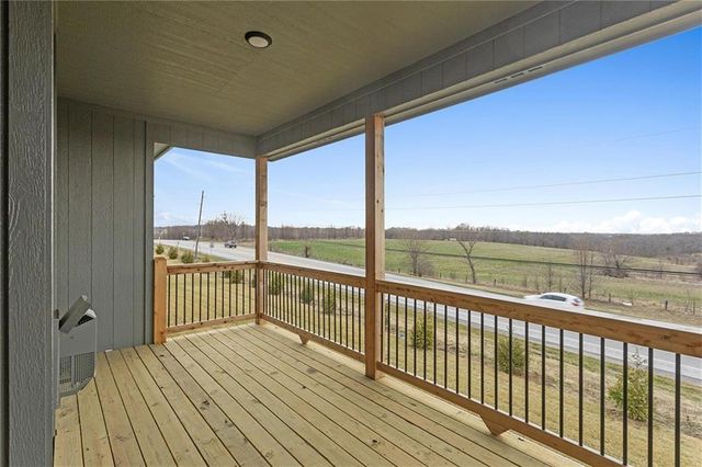 11128 N Bristol Avenue, Kansas City, MO 64156