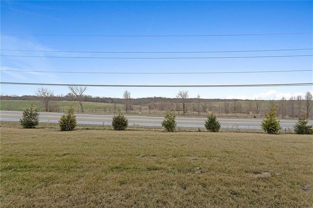 11128 N Bristol Avenue, Kansas City, MO 64156