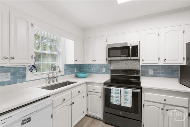 30 Noble Glen Drive, Savannah, GA 31406