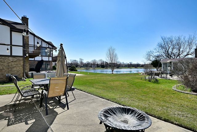 575 Montego Drive, Elk Grove Village, IL 60007