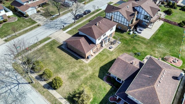 575 Montego Drive, Elk Grove Village, IL 60007