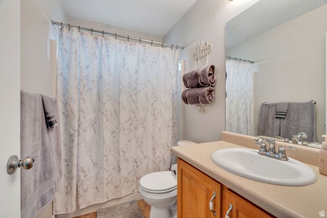 11657 S WINDSTONE DR, South Jordan, UT 84009