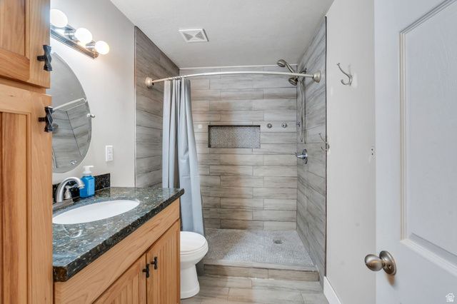 11657 S WINDSTONE DR, South Jordan, UT 84009