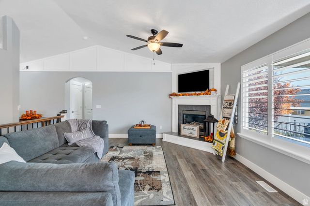 11657 S WINDSTONE DR, South Jordan, UT 84009