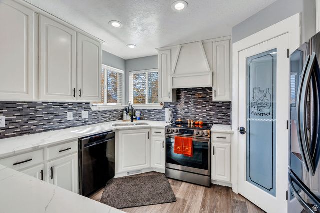 11657 S WINDSTONE DR, South Jordan, UT 84009