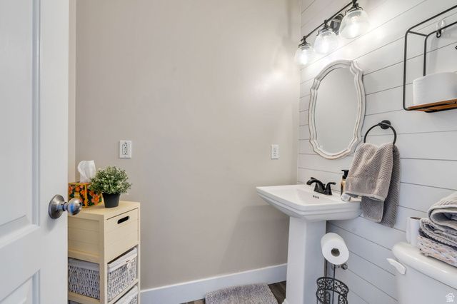 11657 S WINDSTONE DR, South Jordan, UT 84009