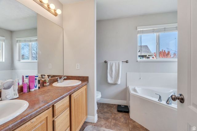 11657 S WINDSTONE DR, South Jordan, UT 84009