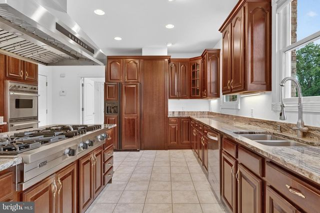 1312 DOUBLE GATE CT, Davidsonville, MD 21035