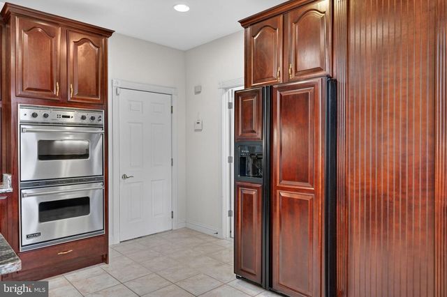 1312 DOUBLE GATE CT, Davidsonville, MD 21035