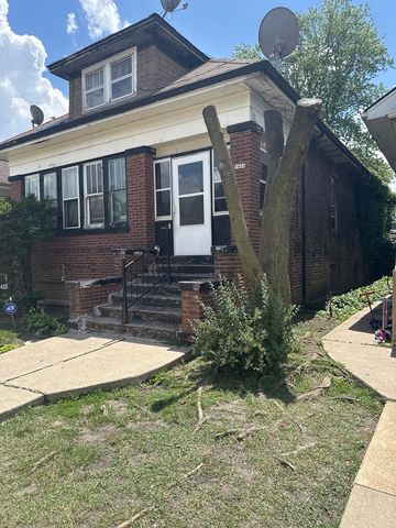 5425 W Kamerling Avenue, Chicago, IL 60651