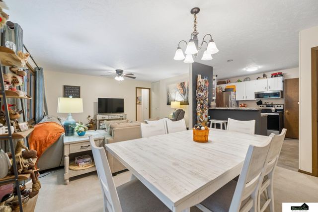 5259 Goldenrod Circle, Lincoln, NE 68512