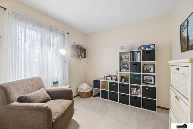 5259 Goldenrod Circle, Lincoln, NE 68512