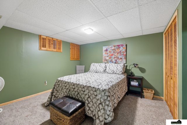 5259 Goldenrod Circle, Lincoln, NE 68512