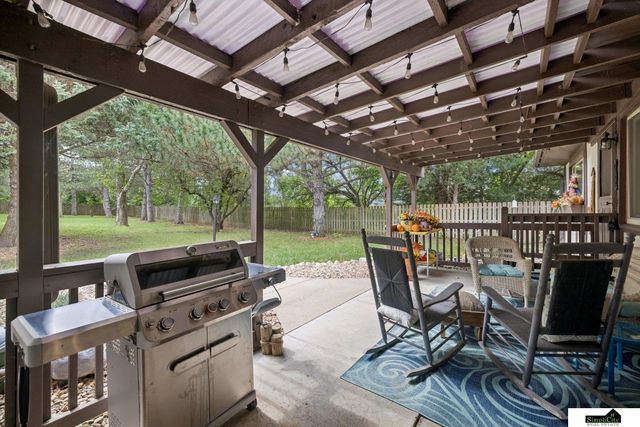 5259 Goldenrod Circle, Lincoln, NE 68512
