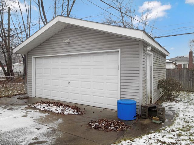 3980 Campbell Street, Dearborn Heights, MI 48125