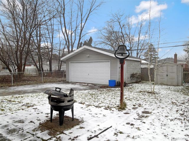 3980 Campbell Street, Dearborn Heights, MI 48125