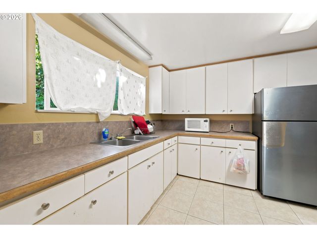1205 TAYLOR St, Eugene, OR 97402