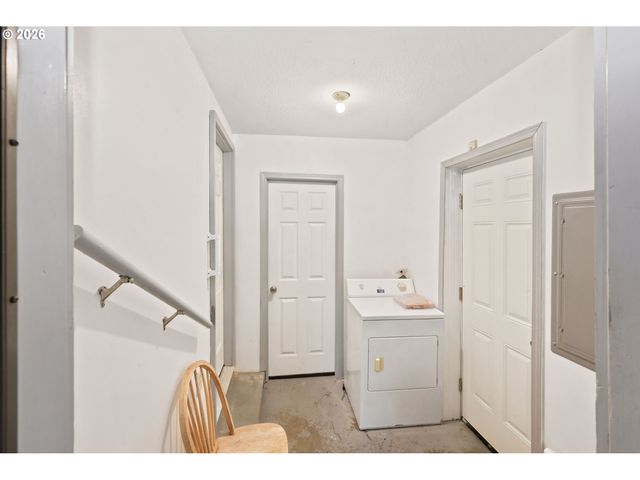 1205 TAYLOR St, Eugene, OR 97402