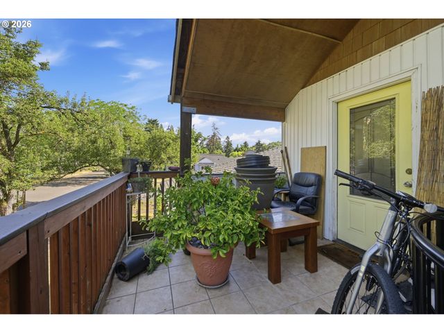 1205 TAYLOR St, Eugene, OR 97402
