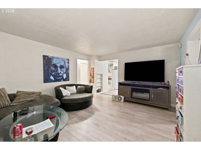 1205 TAYLOR St, Eugene, OR 97402