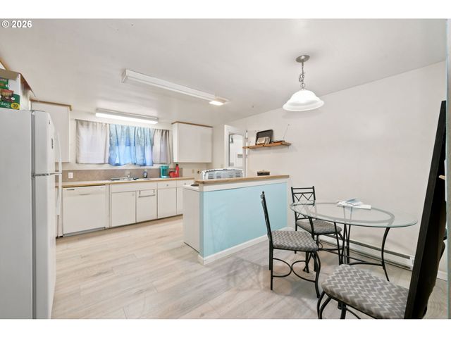 1205 TAYLOR St, Eugene, OR 97402