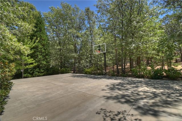28411 North Shore Road, Lake Arrowhead, CA 92352