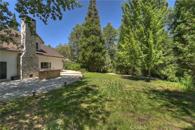 28411 North Shore Road, Lake Arrowhead, CA 92352