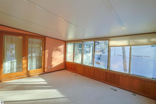 406 Larry Place, Mt Pleasant, MI 48858